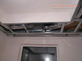 Прокладка подающих воздуховодов в подвесном потолке